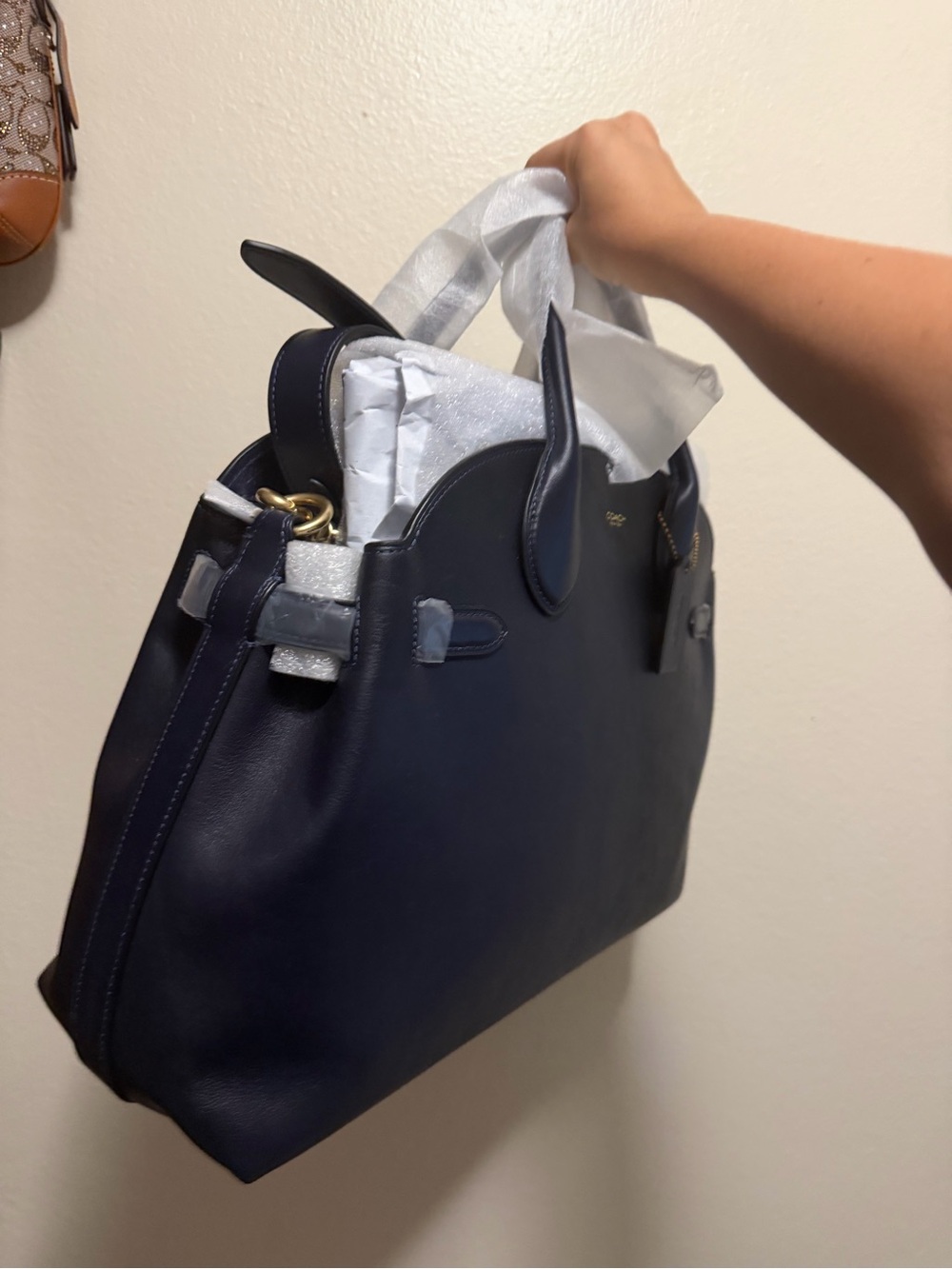 Coach Navy Empire 40 - Picture 3 of 3